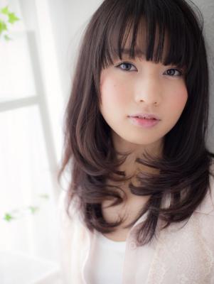 黒髪でも優しいナチュラルセミディ2