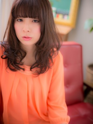厚めバングの、揺れ感フリルセミディ2