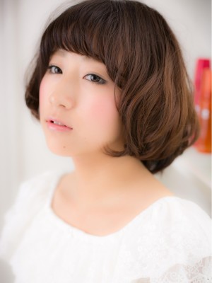 外国映画の女の子みたいな、ガーリィボブ