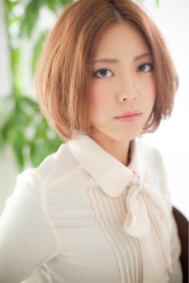 ふわストレートな大人ボブ