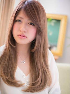 明るめ★ベージュカラーの艶サラストレートb
