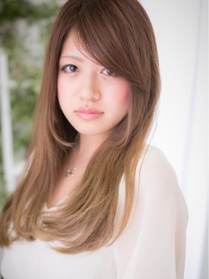 明るめ★ベージュカラーの艶サラストレートa