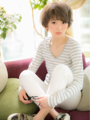 ベージュカラーのたっぷりエアリー★ショートb