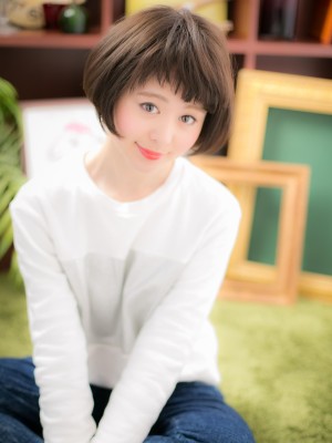 ゛短めバング゛で、脱！☆定番ボブb