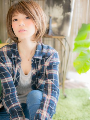 前髪がアクセント♪大人ボブb