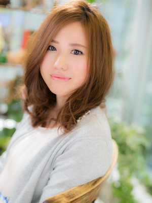 かきあげ前髪で大人セミディa