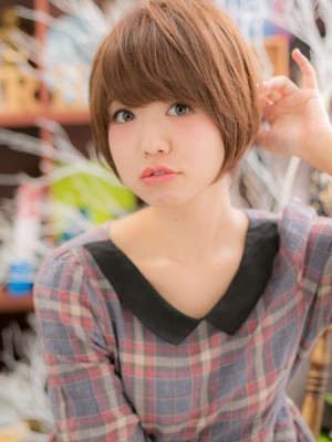 顔だちキュートに♪ツヤさらショートa