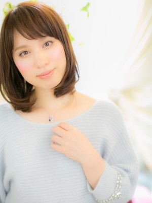 【ボブスタイル】清楚な≪フェミニンミディ≫