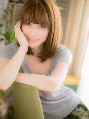 甘く知的な表情にワンカールストレートa
