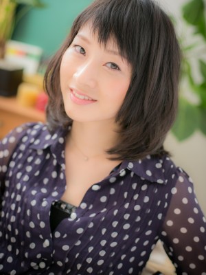 短め前髪が可愛い、個性派★黒髪ミディー 短め前髪が可愛い、個性派★黒髪ミディーのイメージ画像