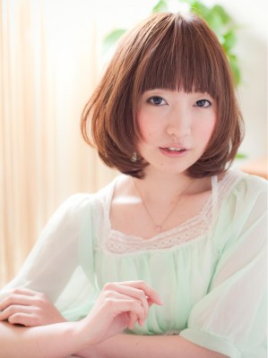 小顔効果も嬉しい、ナチュ可愛ボブ2