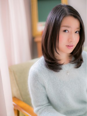 透明感際立つ☆ツヤセミディb