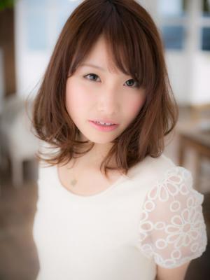 毛先が揺れる、やわらかセミディ2