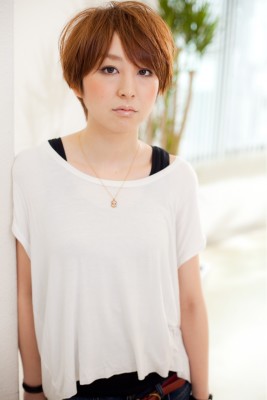 明るめクールボブ