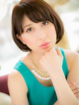 耳かけもオシャレ♪フェミニン大人ボブa