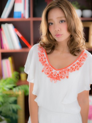 女っぽさUP☆ツヤふわミディb