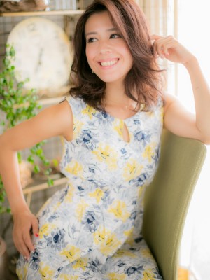 しっとりボリューミー！華やぐエアリーミディｂ