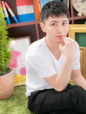 ワイルド＆ナチュラルモテ”ツーブロック”b