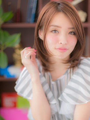 セミウェットな質感＜ヌーディーミディ＞a