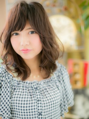 巻き髪セミロングａ
