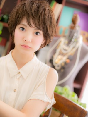 ピュアな透明感”美人顔”ショートa