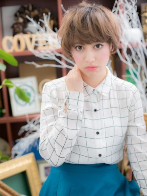 空気感ある襟足短めショートa