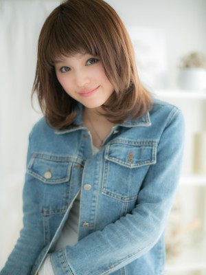 ショートバングで【甘辛ミディ】ｃ