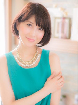 耳かけもオシャレ♪フェミニン大人ボブ2