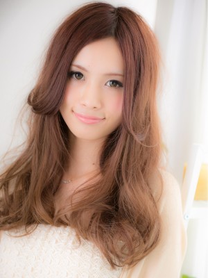 揺れるカールに視線集中♪な、Sweetロング