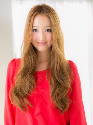 センターパートで大人女子なゆるカールロングa