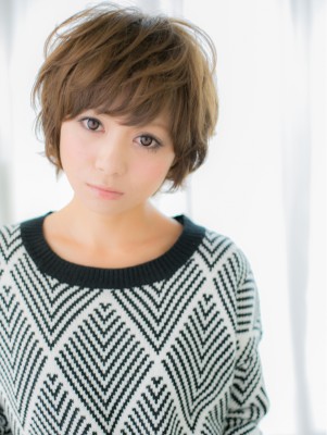 無造作感が、可愛いっ！ガーリーショートb