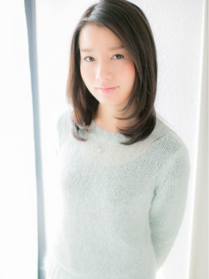 透明感際立つ☆ツヤセミディb