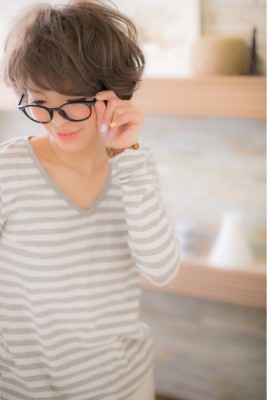 ベージュカラーの、たっぷりエアリー★ショート