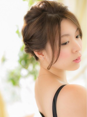 ボブでもできる☆海外セレブ風アップa