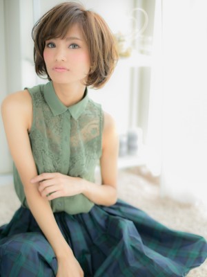 大人かわいく、洗練された≪フェミニンボブ≫b