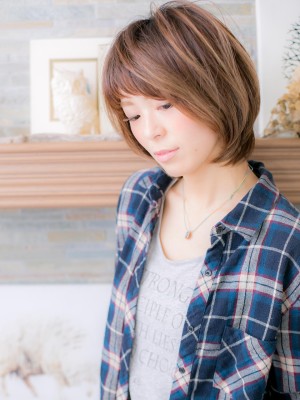 前髪がアクセント♪大人ボブb