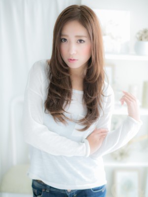 カールで織りなす 《コケティッシュロング》ｂ
