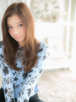 潤いロングで美人度ＵＰ！b