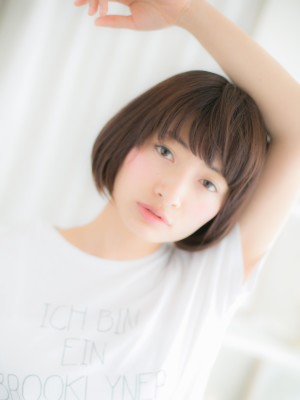 コンパクトなフォルムで狙う&小顔見せ&ボブa