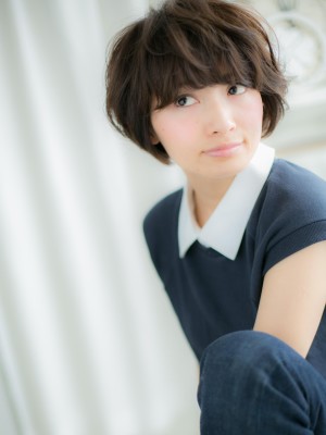 《等身大の》ラフマッシュボブa