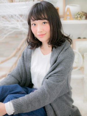 外ハネもカワイイ♪カジュアルロングb