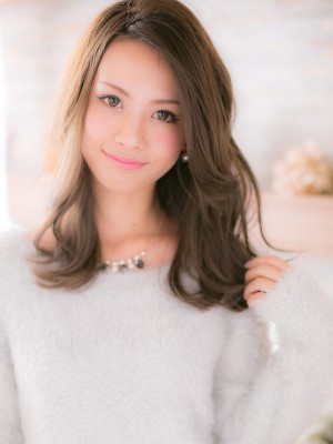 暗カラー&ベージュアッシュ&でセクシーロング