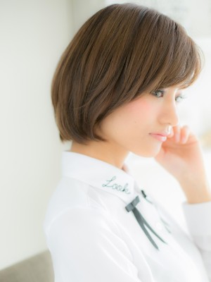 【横顔スタイル】可愛くてハンサムな、大人の女性リッチボブ