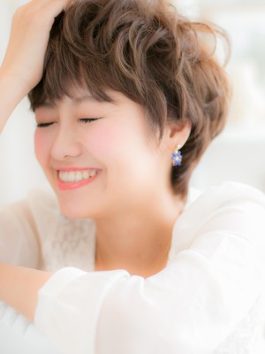 【横顔スタイル】キュート☆な大人ショート