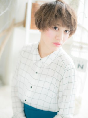 空気感ある襟足短めショートa