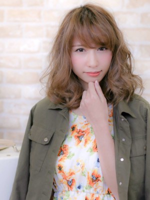 鎖骨ミディーふわふわパーマ☆
