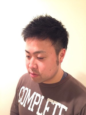 男の被せすぎないツーブロック