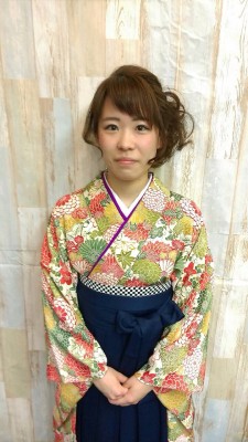 【卒業式】袴スタイル＠旅立ちシンプルルーズアップのイメージ画像