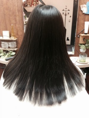 甘辛グラマラス6レベル艶髪さらさらストレートフェミニンロング 甘辛グラマラス6レベル艶髪さらさらストレートフェミニンロング