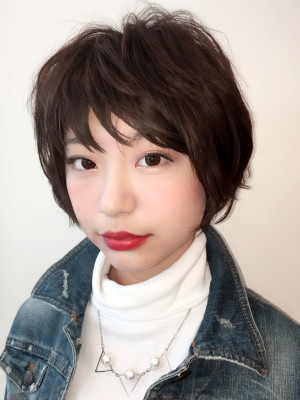 Neolive aim ふんわり感のあるクールボブ　鶴岡愛